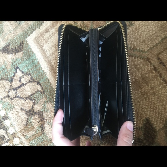 Kate Spade wallet - Picture 3 of 3